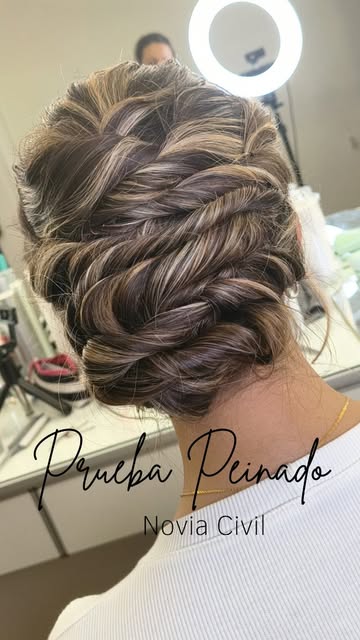 Publicación de Instagram de Adelaida MakeUp Hair